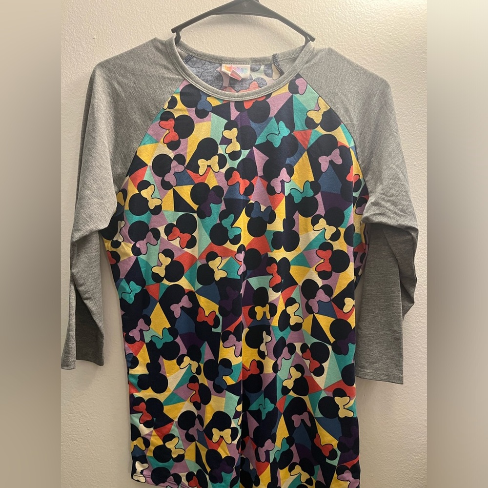 LulaRoe Disney Minnie Mouse Randy Shirt